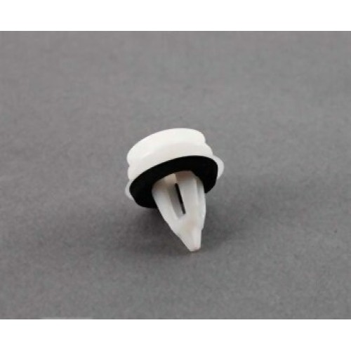 Clip embellecedor BMW 51418224768