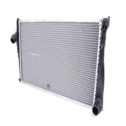 Radiador BMW E90 E91 E92 E93 60785a 17117790297